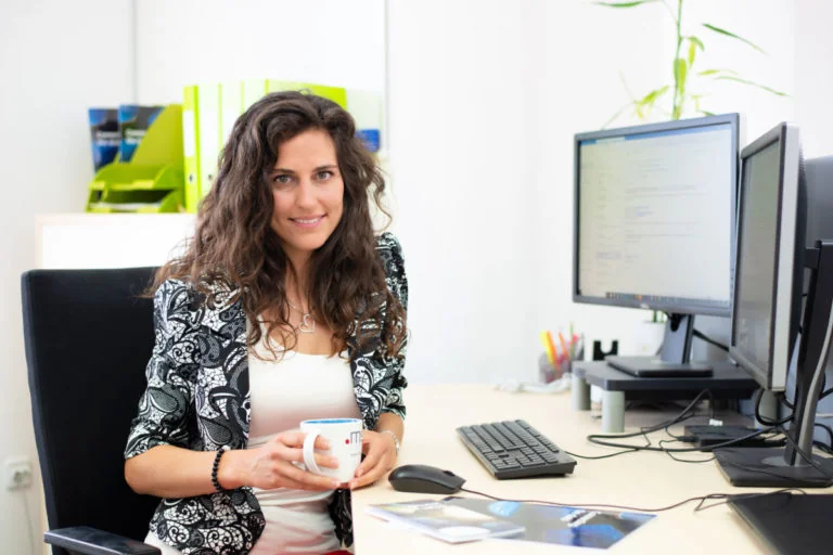 praca-business-consultanta-v-poistovnictve-768x512 | msg life Slovakia IT Business Consultant