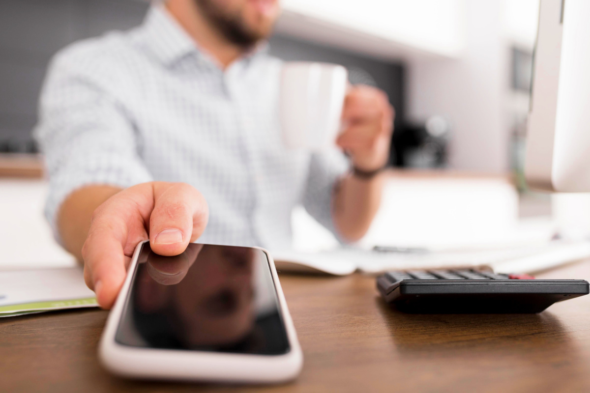 Mobilný telefón ako rušivý element nielen na home office 